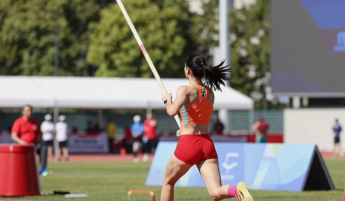 Jakob Ingebrigtsen rút lui khỏi cuộc đối đầu Josh Kerr: Khi gân gót Achilles viết lại bản đồ 1500m thế giới