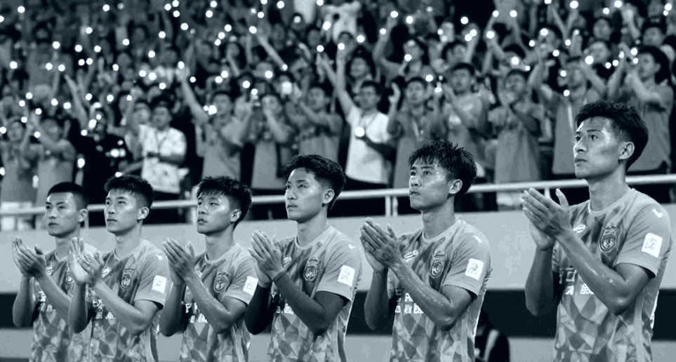 Bóng đá Việt Nam và những bản phân tích rỗng giữa mùa giải thường niên